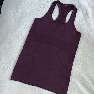 Lululemon tank!